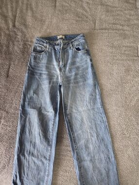 Oliver Logan, Classic Light Blue Women's Wide-Leg Jeans